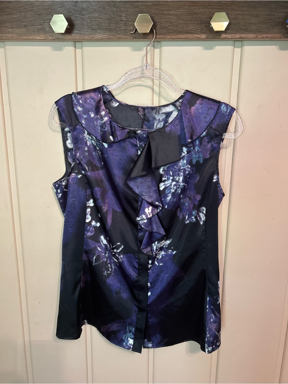 Tahari Purple Floral Ruffle Shell Top